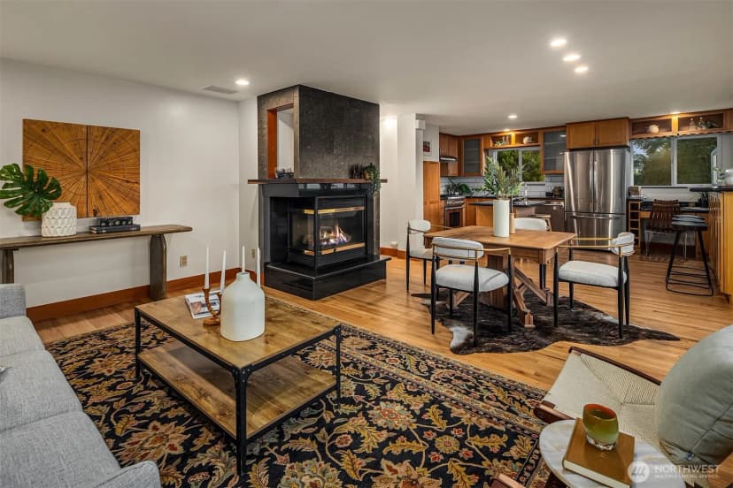 Property photo for 2209 12th Avenue W, Seattle photo 12