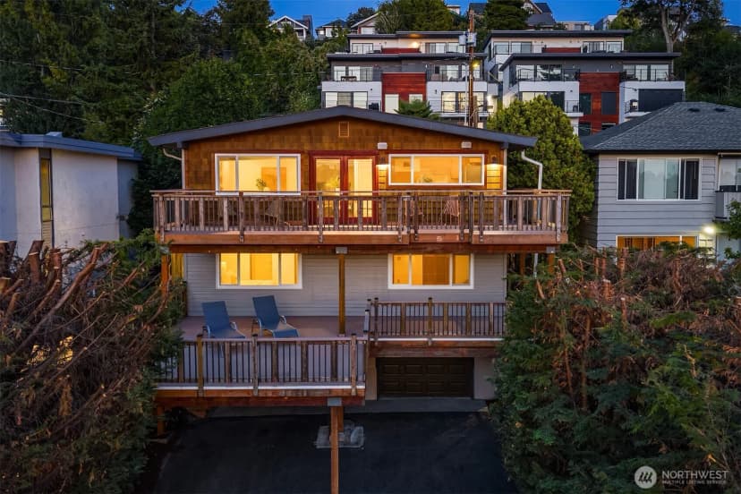 Property photo for 2209 12th Avenue W, Seattle photo 34
