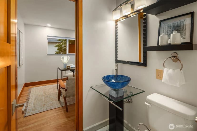 Property photo for 2209 12th Avenue W, Seattle photo 24