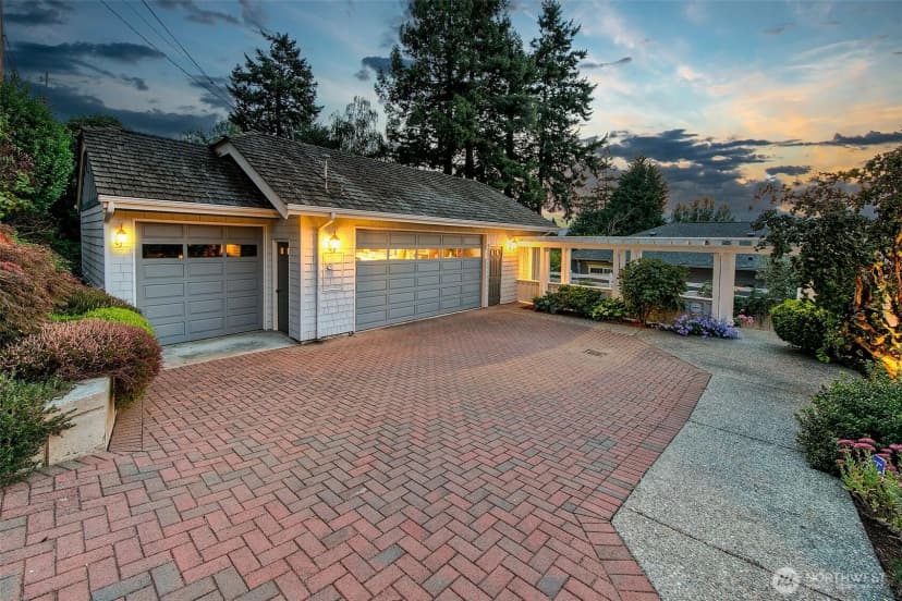 Property photo for 16905 35th Avenue Sw, Burien photo 36