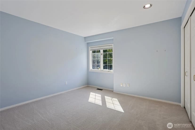 Property photo for 10406 Ne 151st Place, Bothell photo 11