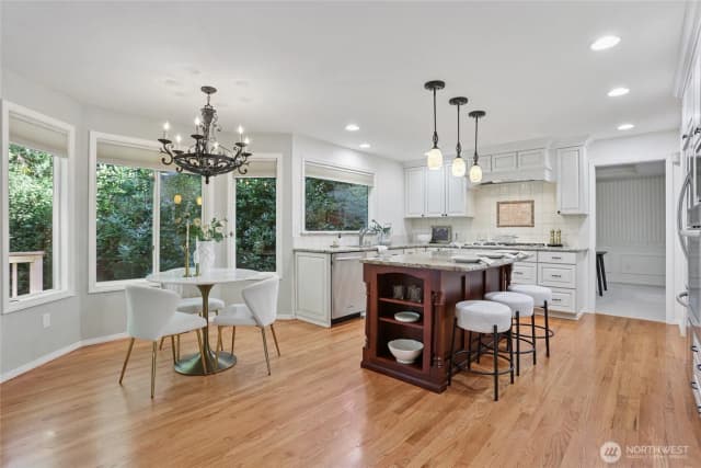 Property photo for 10406 Ne 151st Place, Bothell photo 5