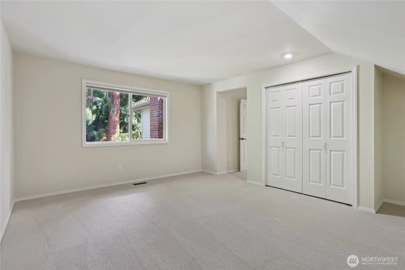 Property photo for 10406 Ne 151st Place, Bothell photo 12