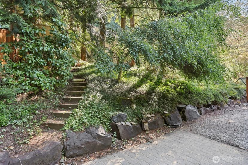 Property photo for 10406 Ne 151st Place, Bothell photo 21