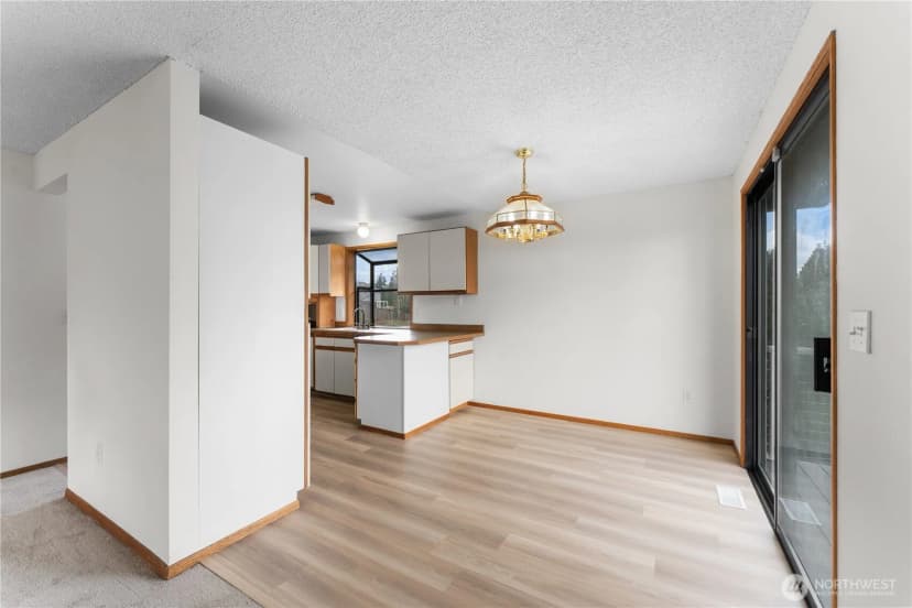 Property photo for 12025 9th Ct Sw, Burien photo 11