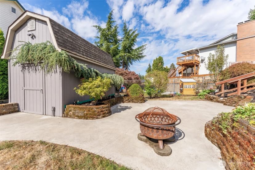 Property photo for 12025 9th Ct Sw, Burien photo 34