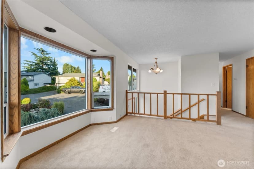 Property photo for 12025 9th Ct Sw, Burien photo 7