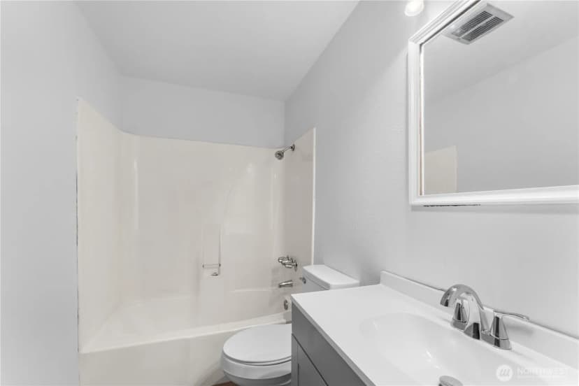 Property photo for 12025 9th Ct Sw, Burien photo 23