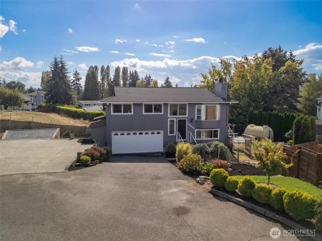 Property photo for 12025 9th Ct Sw, Burien photo 2