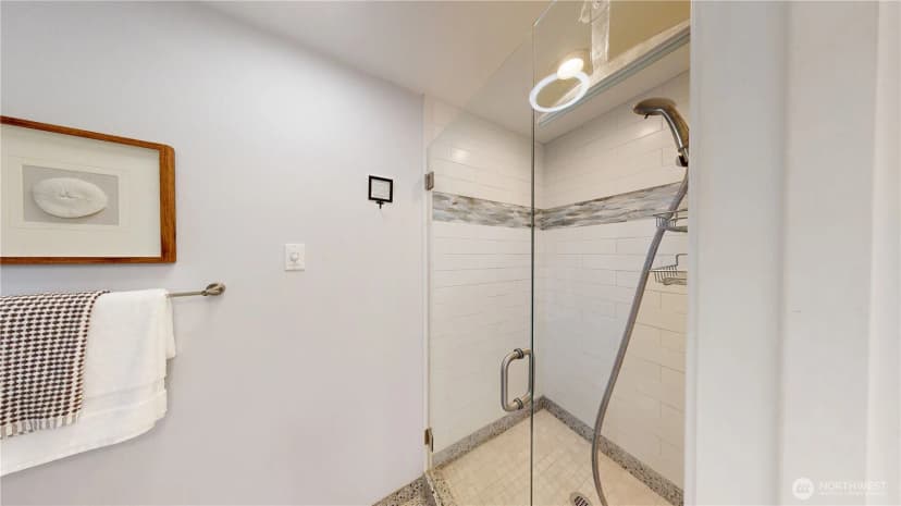 Property photo for 8608 185th Place Sw, Edmonds photo 20