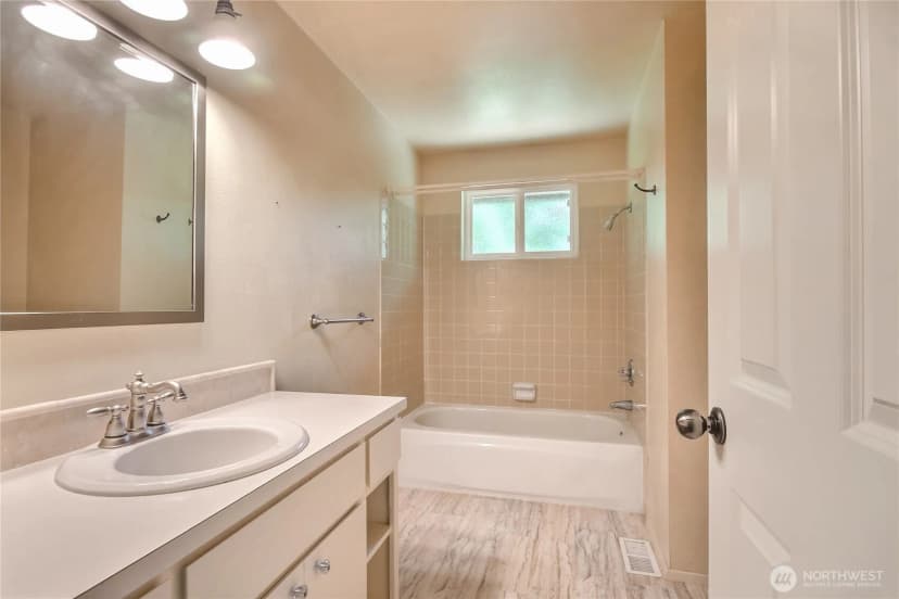 Property photo for 31532 36th Avenue Sw, Federal Way photo 21