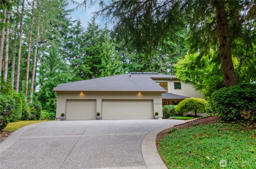 Property photo for 13112 Foxglove Drive Nw, Gig Harbor photo 2