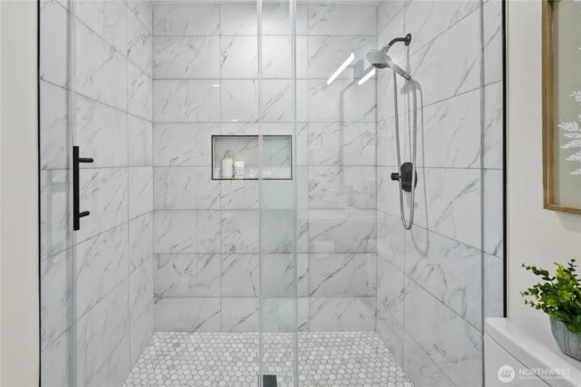 Property photo for 17134 Ne 84th Street, Redmond photo 16