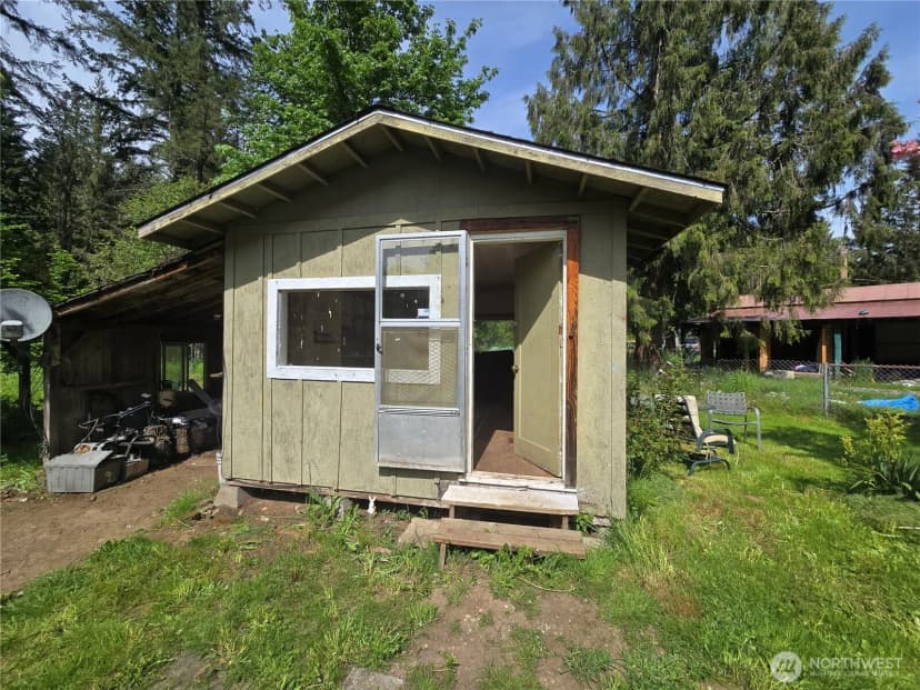 Property photo for 46400 Baker Loop Road, Concrete photo 8
