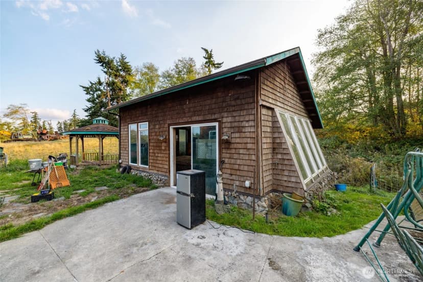 Property photo for 16421 State Route 525, Langley photo 14
