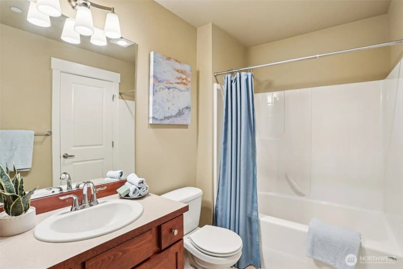 Property photo for 862 3rd Avenue Ne, Issaquah photo 16