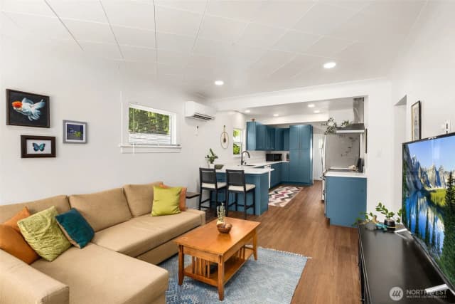 Property photo for 4208 S Genesee Street, Seattle photo 4
