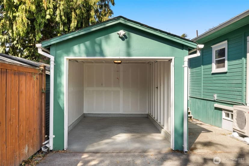 Property photo for 4208 S Genesee Street, Seattle photo 23