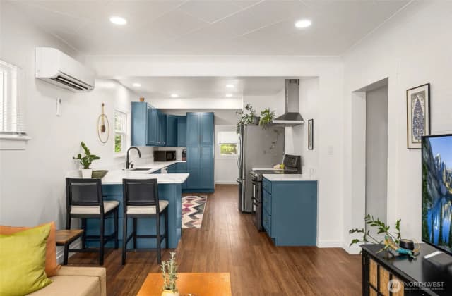Property photo for 4208 S Genesee Street, Seattle photo 5
