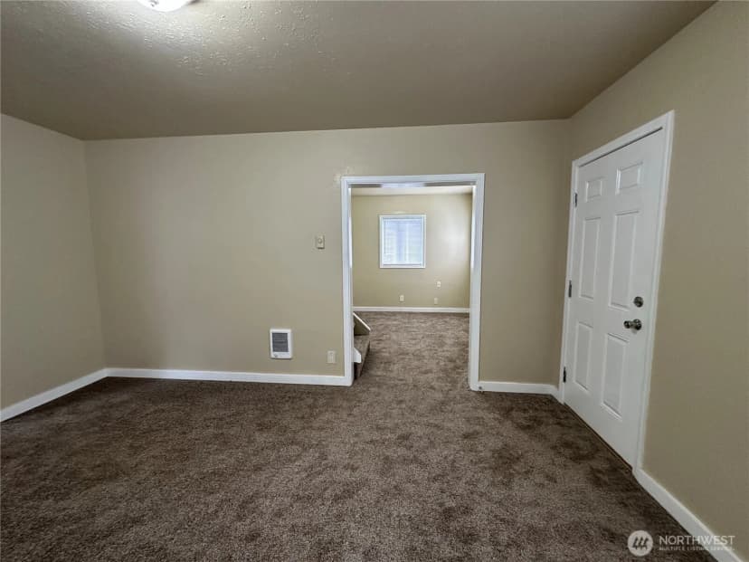 Property photo for 329 24th Street, Longview photo 4