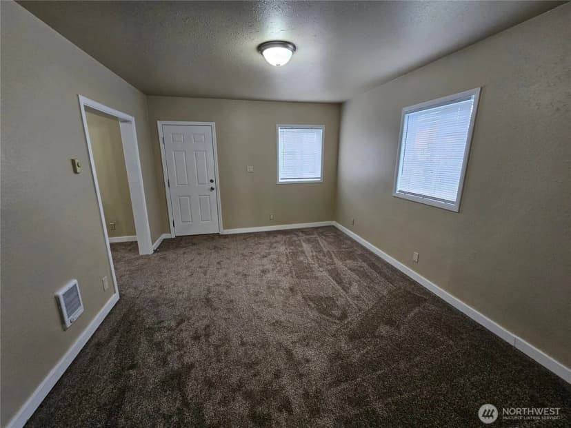 Property photo for 329 24th Street, Longview photo 2