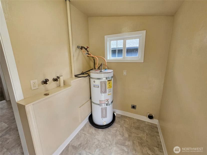 Property photo for 329 24th Street, Longview photo 12