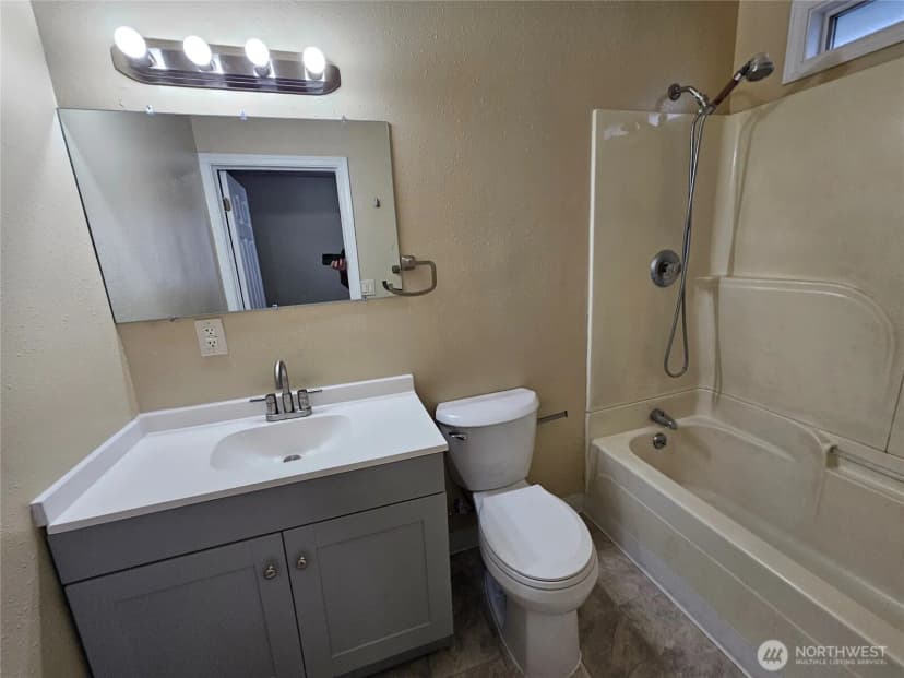 Property photo for 329 24th Street, Longview photo 11