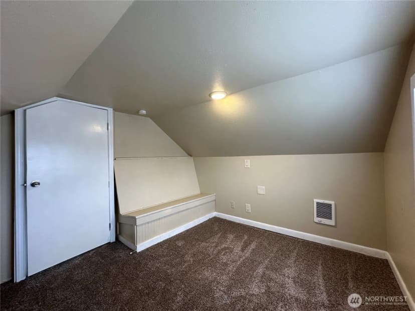 Property photo for 329 24th Street, Longview photo 14