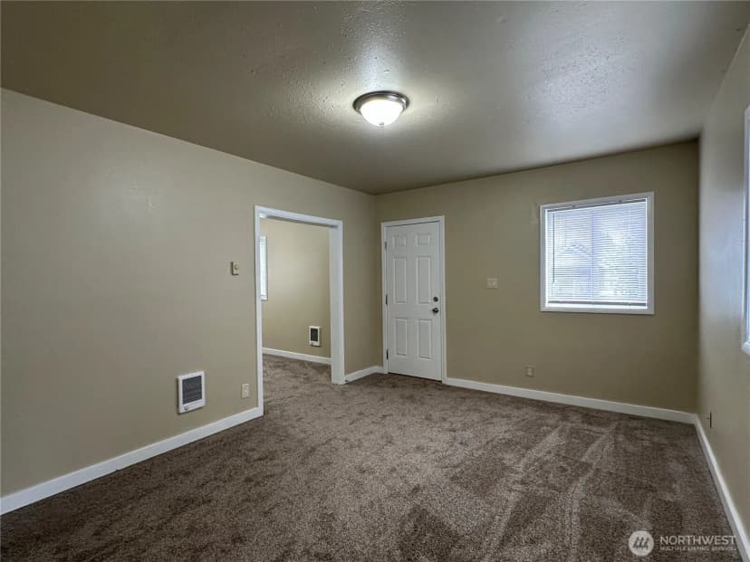 Property photo for 329 24th Street, Longview photo 3