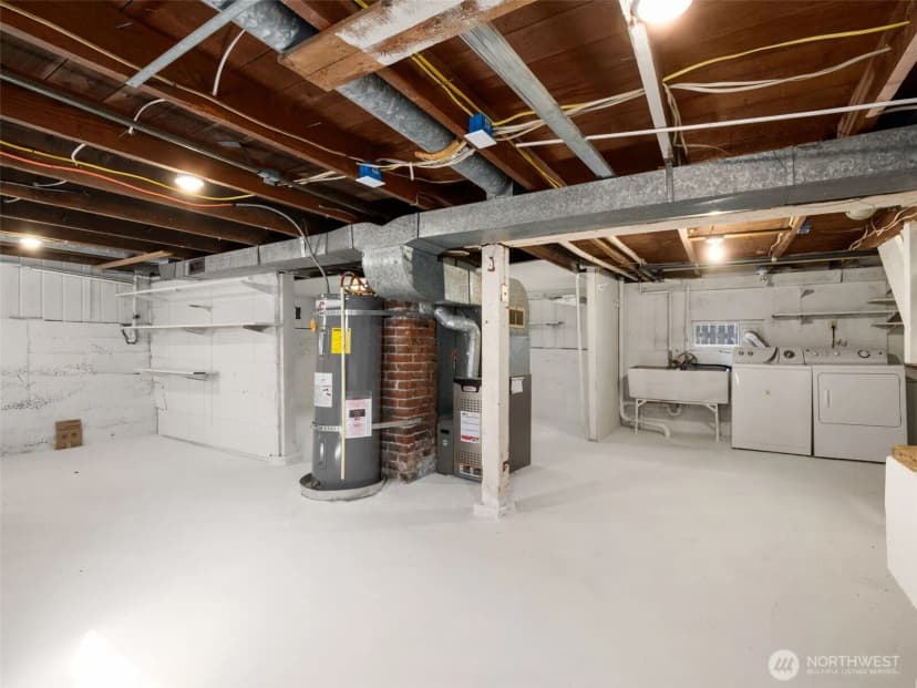 Property photo for 9046 9th Avenue Sw, Seattle photo 18
