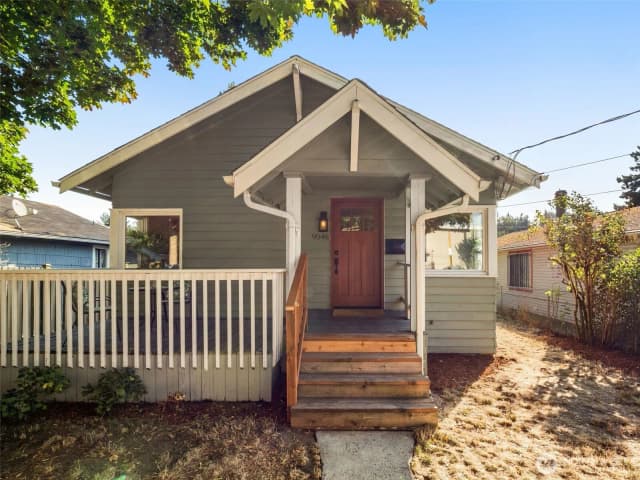 Property photo for 9046 9th Avenue Sw, Seattle