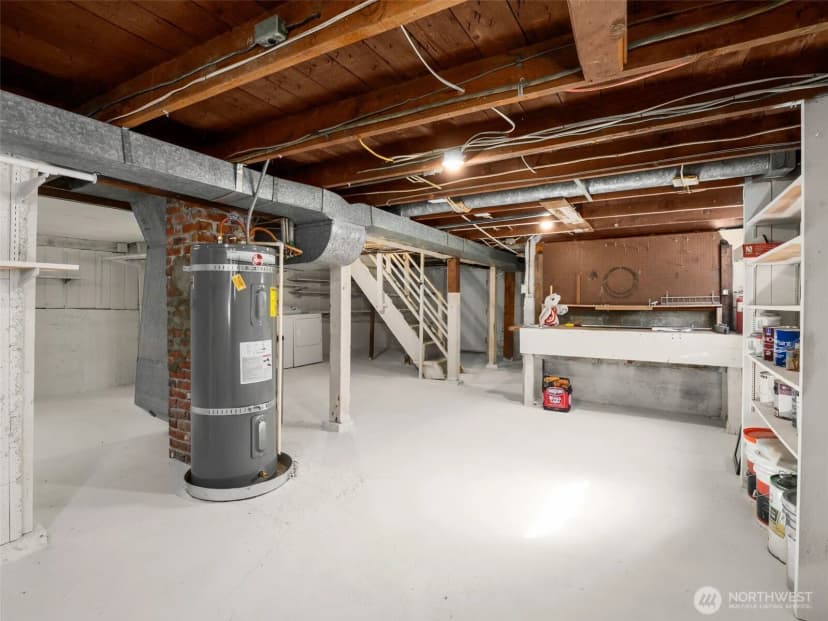 Property photo for 9046 9th Avenue Sw, Seattle photo 19