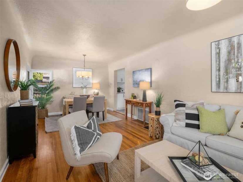 Property photo for 9046 9th Avenue Sw, Seattle photo 5