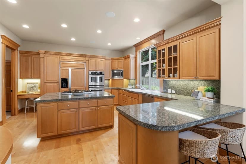 Property photo for 8407 Se 69th Place, Mercer Island photo 9