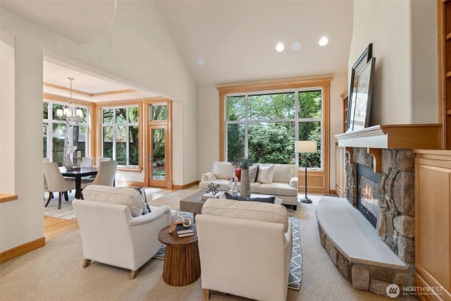 Property photo for 8407 Se 69th Place, Mercer Island photo 3