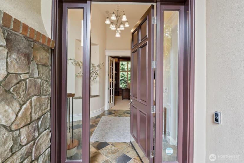 Property photo for 8407 Se 69th Place, Mercer Island photo 2