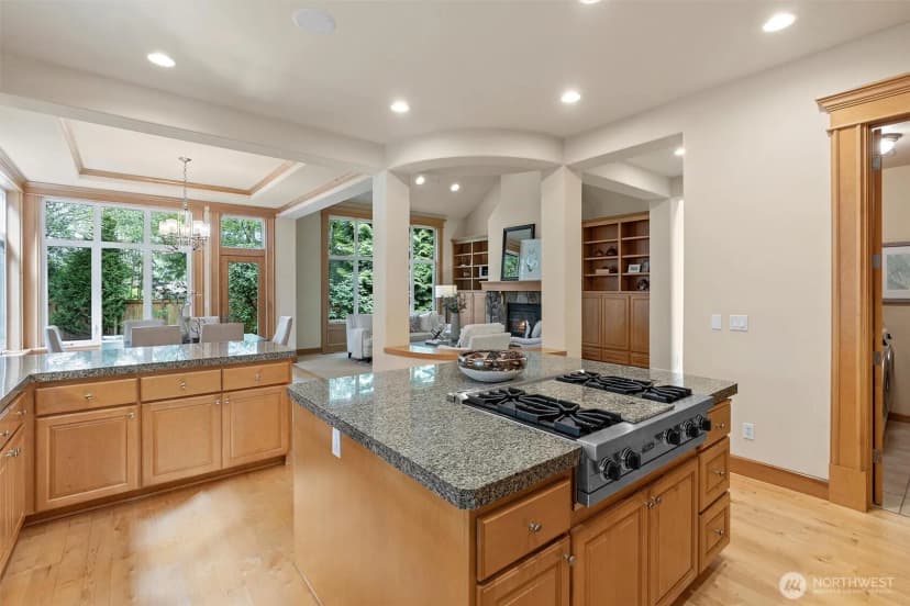 Property photo for 8407 Se 69th Place, Mercer Island photo 11