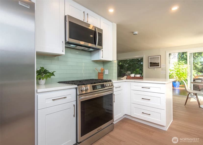 Property photo for 2310 Ne 94th Street, Seattle photo 13