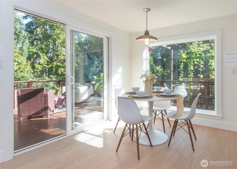 Property photo for 2310 Ne 94th Street, Seattle photo 10