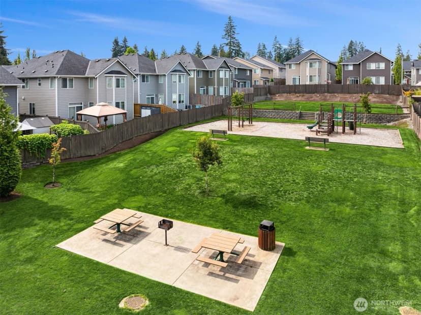 Property photo for 3215 92nd Place Se, Everett photo 37