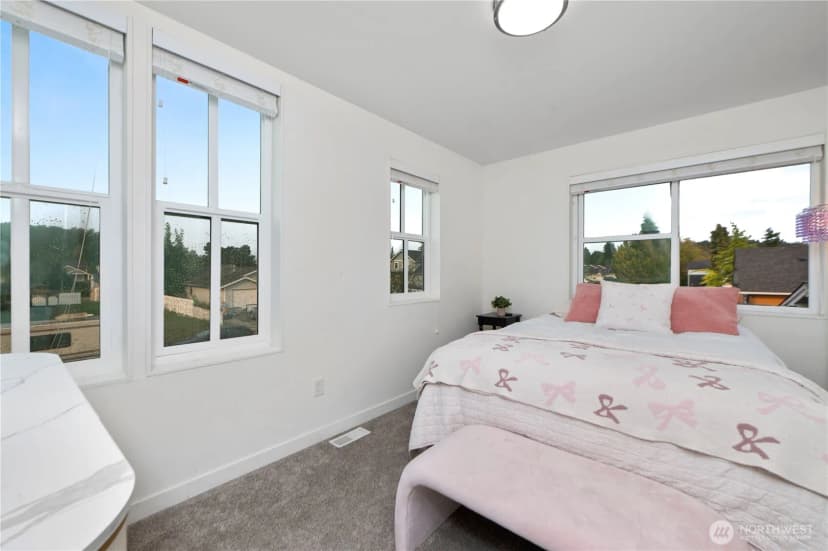 Property photo for 547 E Street, Blaine photo 17