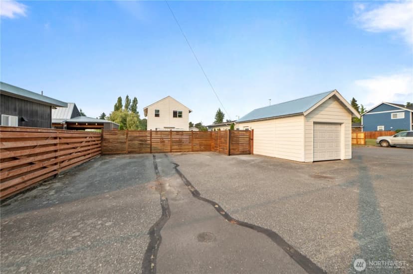 Property photo for 547 E Street, Blaine photo 26