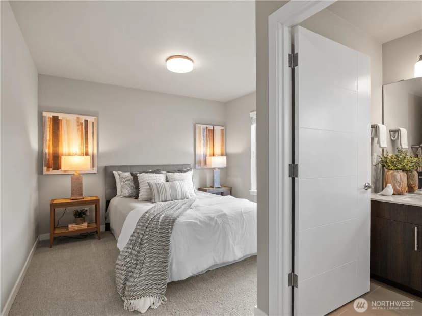 Property photo for 8253 S 118th Street, Seattle photo 10