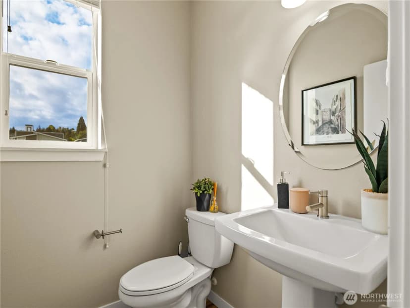 Property photo for 8253 S 118th Street, Seattle photo 22
