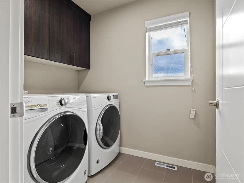 Property photo for 8253 S 118th Street, Seattle photo 33