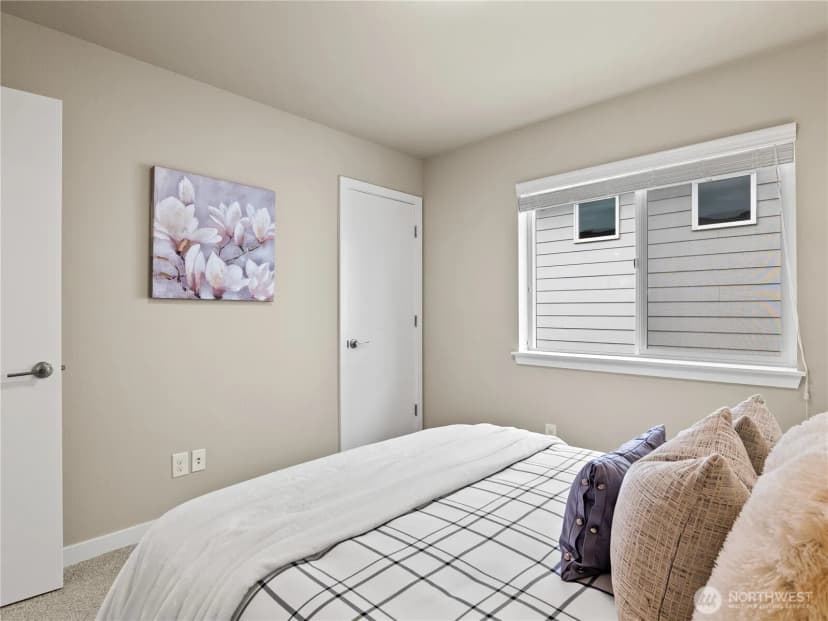 Property photo for 8253 S 118th Street, Seattle photo 26