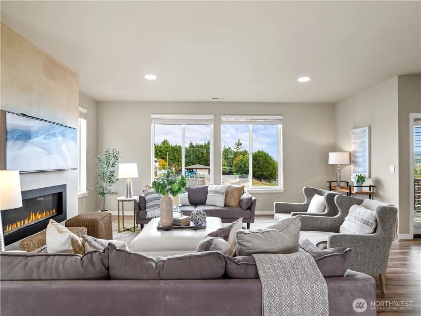 Property photo for 8253 S 118th Street, Seattle photo 15