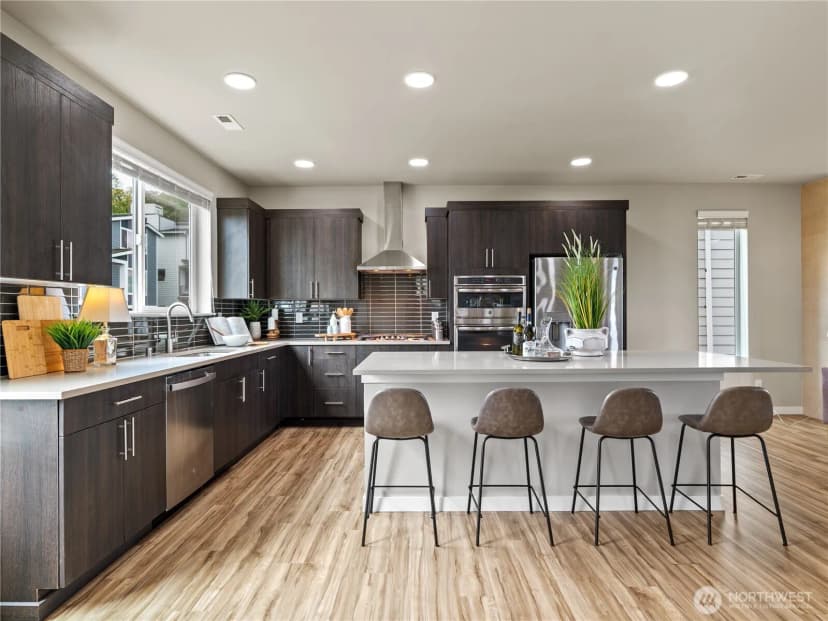 Property photo for 8253 S 118th Street, Seattle photo 17
