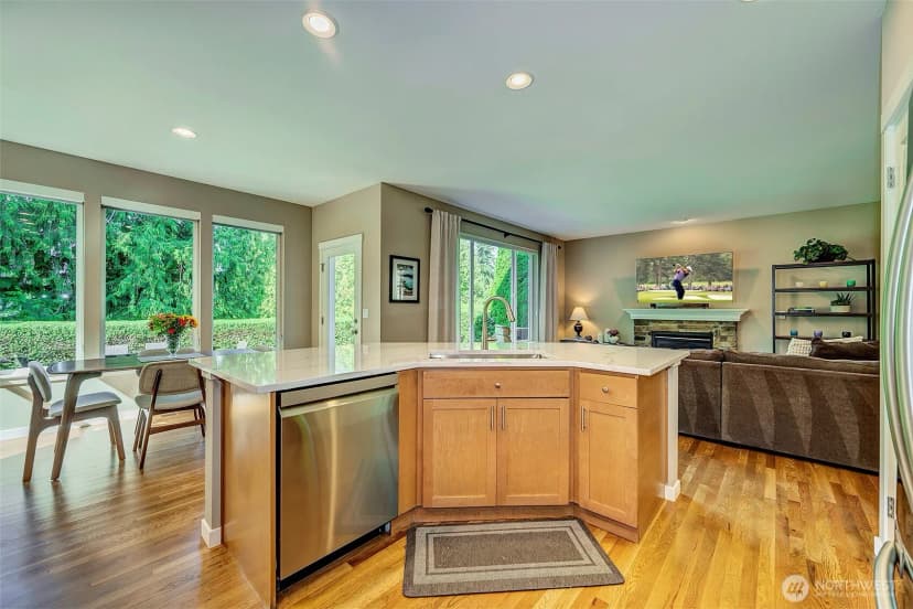 Property photo for 12160 Wilmington Way, Mukilteo photo 7