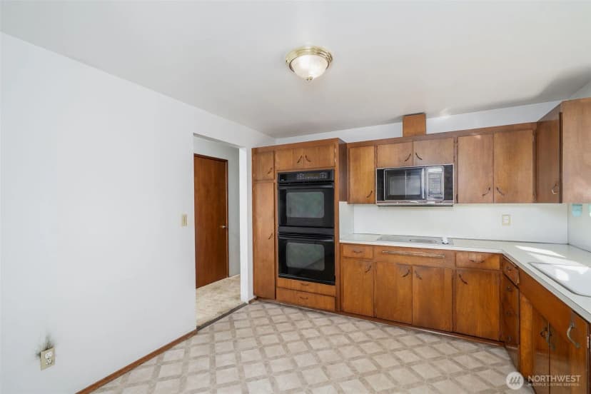 Property photo for 3609 Sw Holden Street, Seattle photo 8